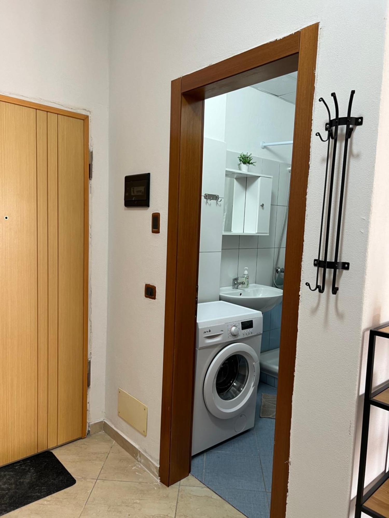 Mila Apartment Дуррес Екстер'єр фото