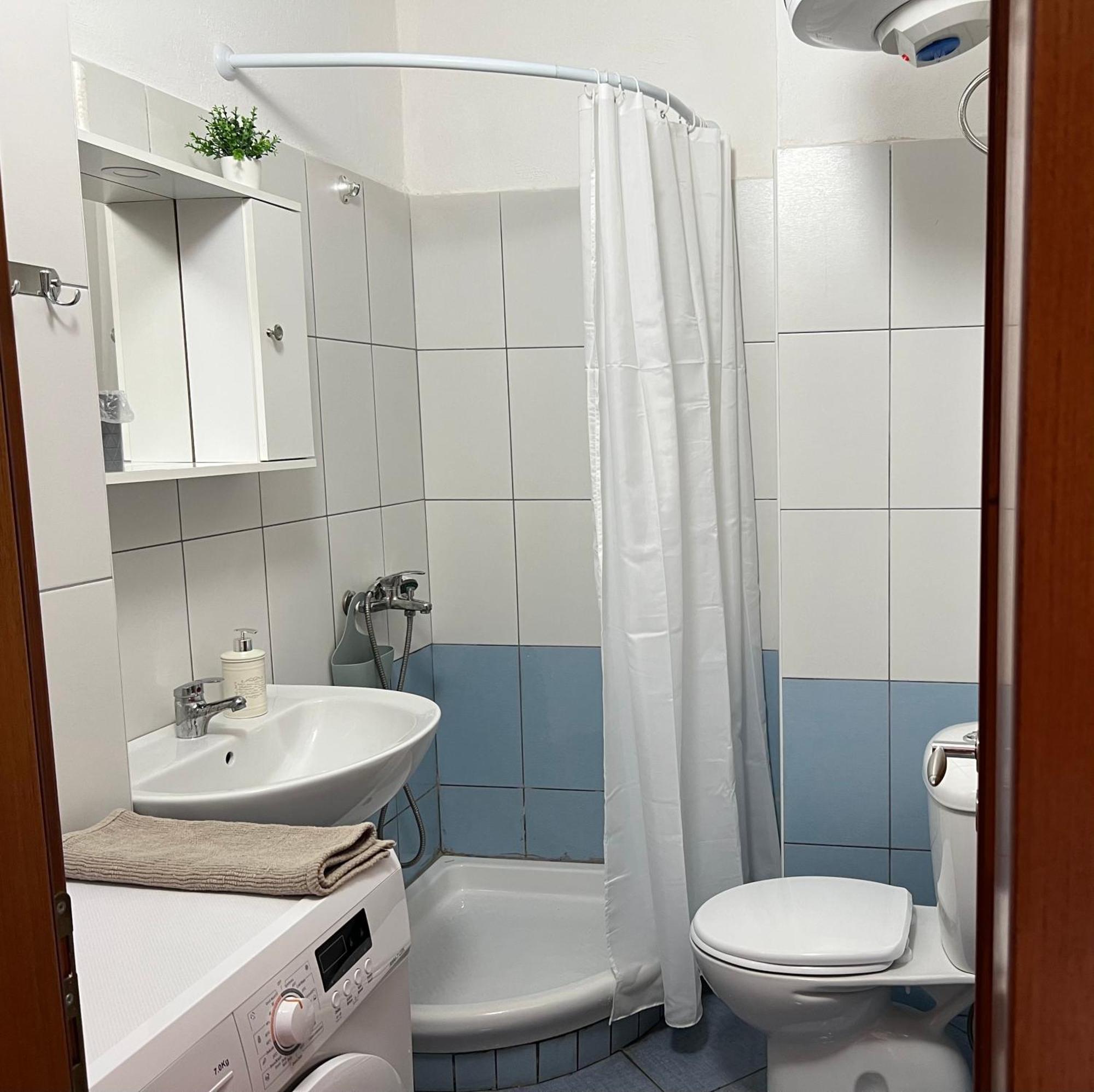 Mila Apartment Дуррес Екстер'єр фото